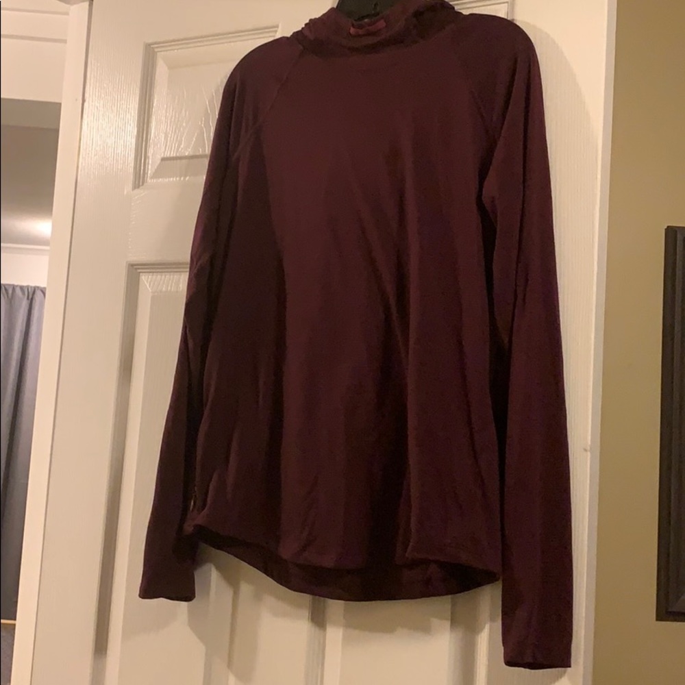 Under Armour pullover